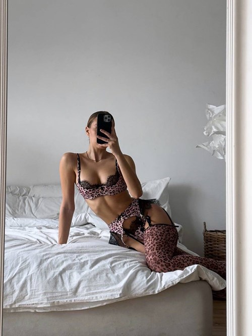 Оля, +7 999 008 65 11