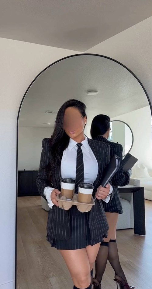 Мэри, +7 952 284 88 97